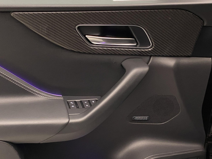 Jaguar F-Pace 5.0 V8 SVR AWD REZERVACE 5.0 V8