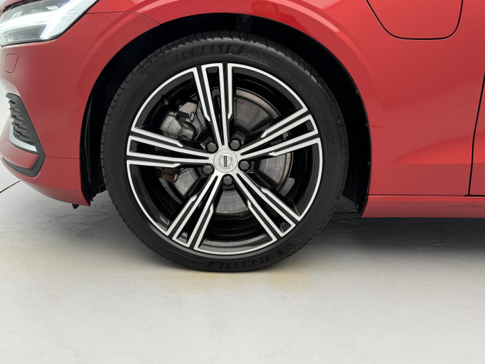 Volvo V60 T8 AWD INSCRIPTION