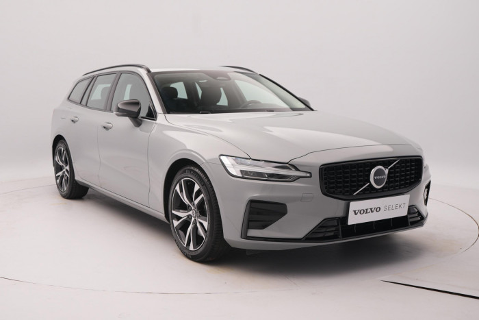 Volvo V60 B4 PLUS DARK CZ 1.maj