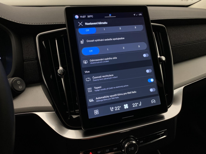 Volvo XC90 T8 AWD RECHARGE CORE AUT CZ 7m