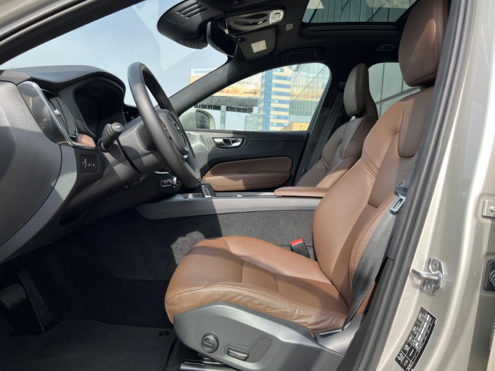Volvo XC60 T6 AWD RECHARGE INSCRIPTION