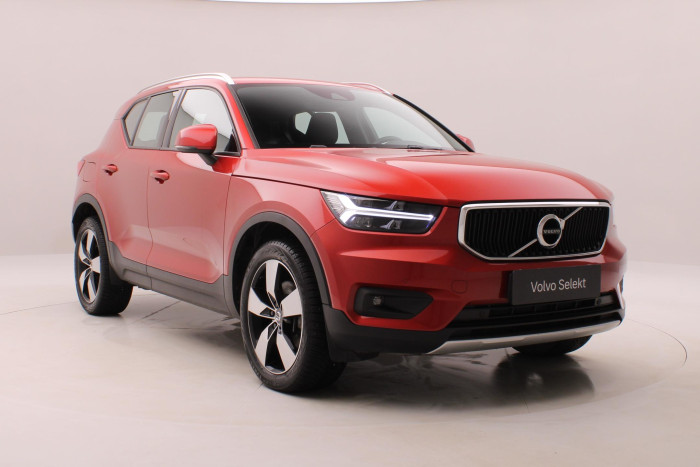 Volvo XC40 B4 AWD MOMENTUM AUT CZ 2.0 Momentum