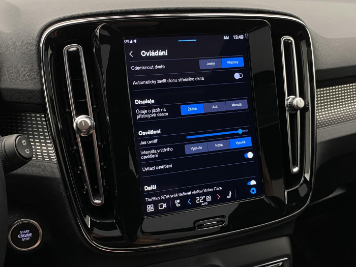 Volvo XC40 B4 ULTIMATE DARK AUT CZ