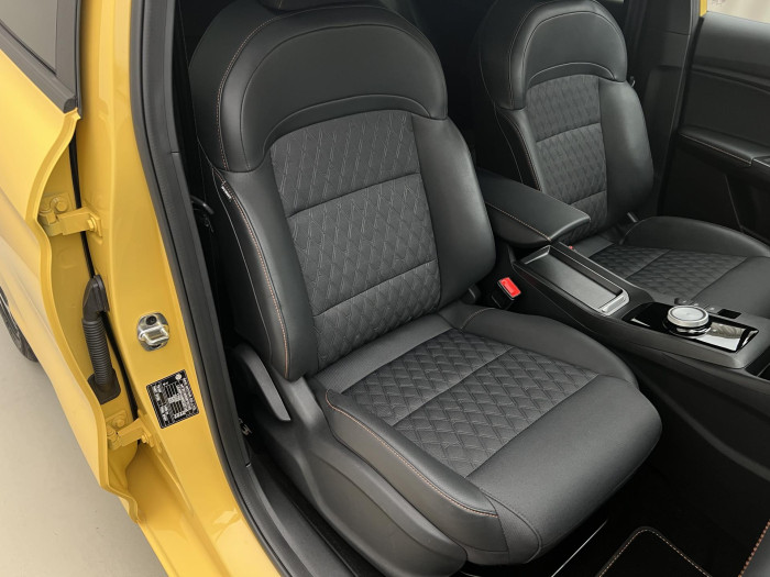 MG MG3 EXCLUSIVE HYBRID+ AUT CZ 1.maj 1.5 Exclusive