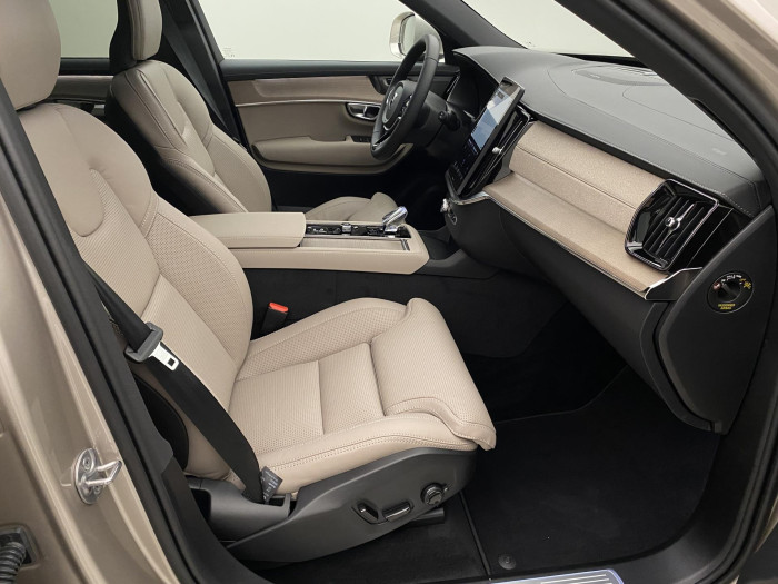 Volvo XC90 T8 AWD RECHARGE BRIGHT PLUS 7m