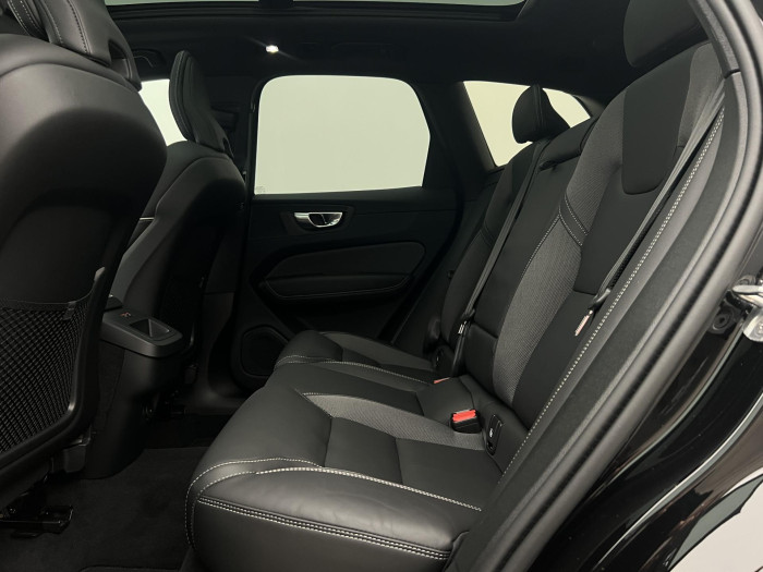 Volvo XC60 B5 AWD BLACK EDITION PLUS AUT