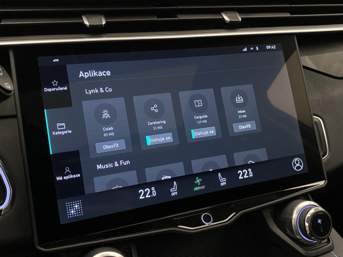 Lynk & Co 01 PHEV DCT AUT 1.maj