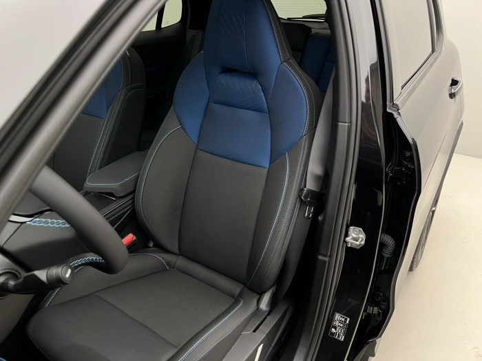 Lynk & Co 01 PHEV DCT AUT 1.maj.