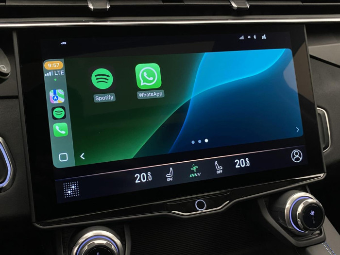 Lynk & Co 01 PHEV DCT AUT REZERVACE