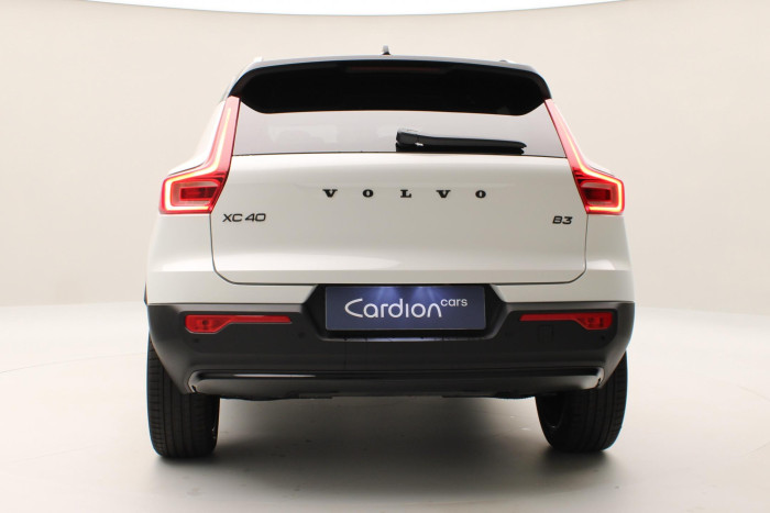 Volvo XC40 B3 AUT PLUS BLACK EDITION