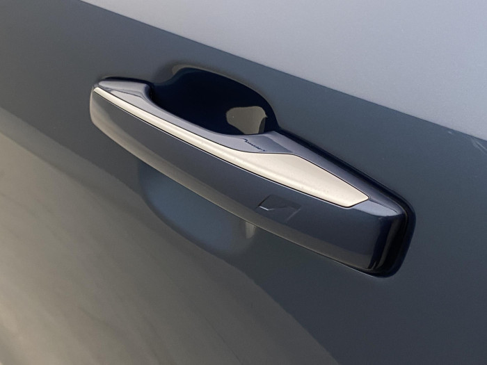 Lynk & Co 01 PHEV DCT REZERVACE