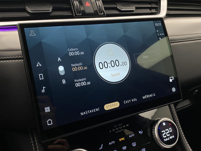 Jaguar F-Pace P250 R-DYNAMIC SE REZERVACE 2.0 Dynamic SE