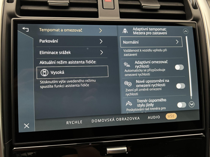 Land Rover Discovery D250 DYNAMIC SE AWD Aut 3.0 d Dynamic SE