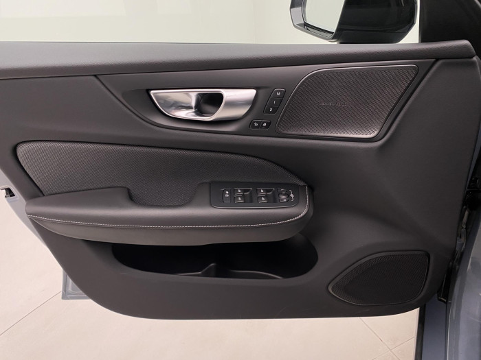 Volvo S60 B5 AWD ULTIMATE DARK AUT