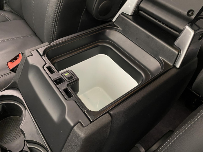 Land Rover Discovery SDV6 AWD AUT CZ REZERVACE