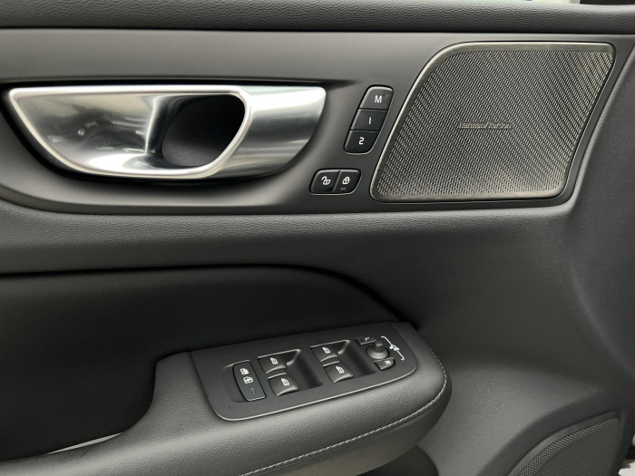 Volvo V60 B4 BRIGHT PLUS