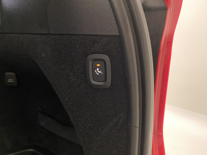 Volvo XC90 B5 AWD INSCRIPTION AUT CZ 7m