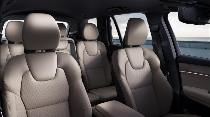 Volvo XC90 T8 AWD RECHARGE BRIGHT PLUS