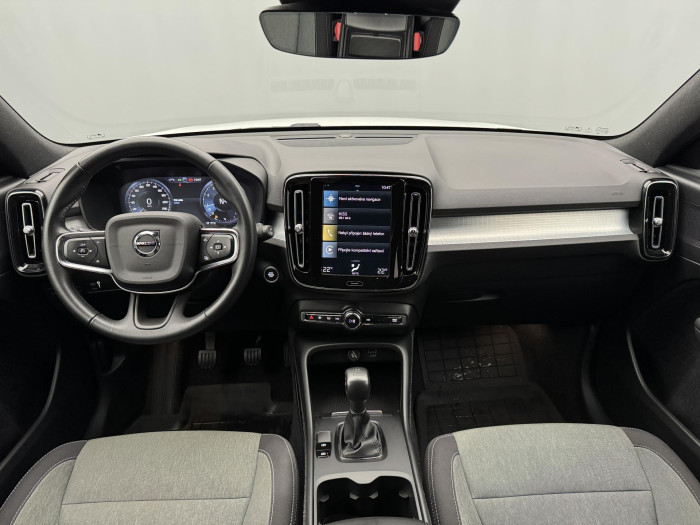Volvo XC40 T2 MOMENTUM CZ 1.5 Momentum