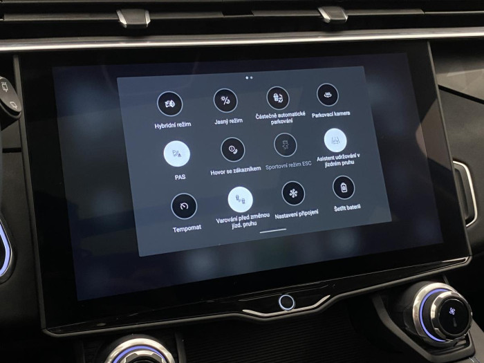 Lynk & Co 01 PHEV DCT AUT 1.maj. REZERVACE