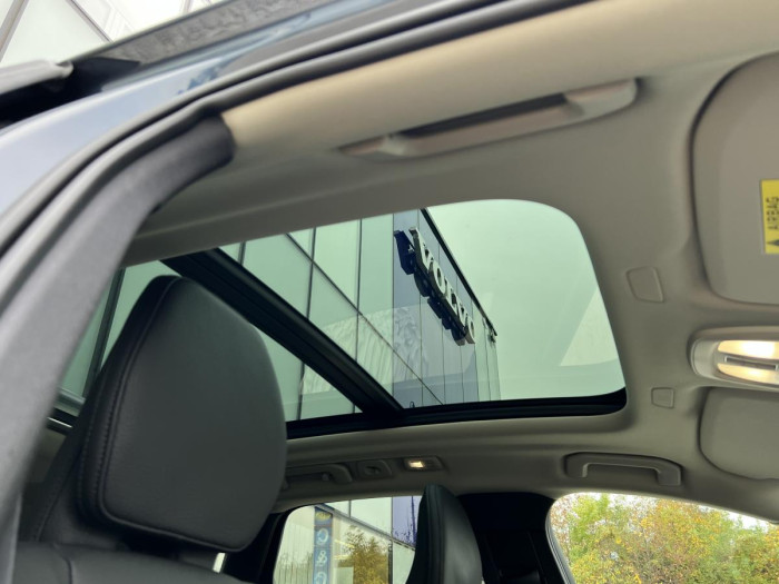 Volvo XC60 B4 AWD DARK PLUS Aut 1.maj. 2.0 Plus