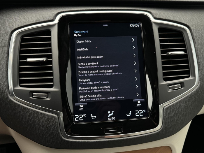 Volvo XC90 B5 AWD MOMENTUM PRO CZ 2.0 Momentum