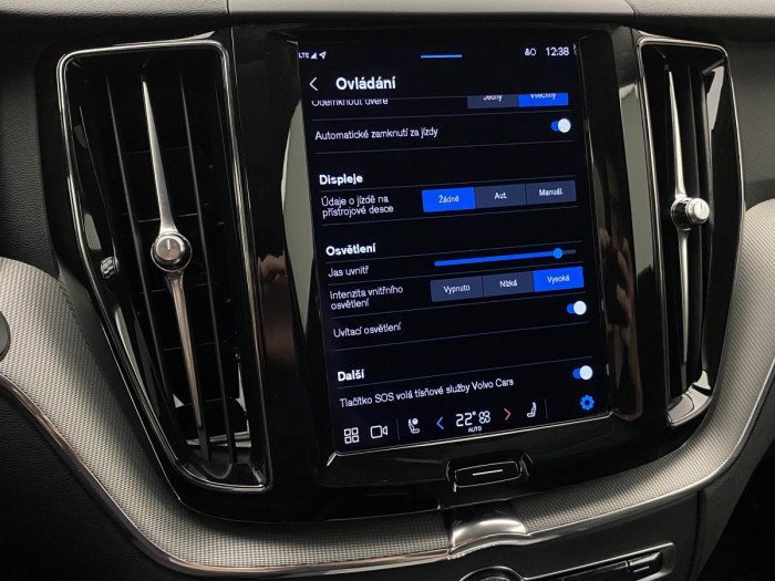 Volvo XC60 B4 PLUS DARK AUT REZERVACE 2.0 Plus