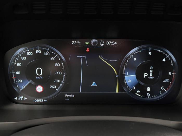 Volvo XC90 B5 AWD R-DESIGN AUT CZ