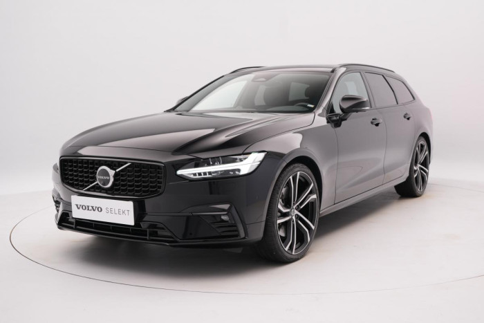 Volvo V90 B5 ULTIMATE DARK AUT 1.maj