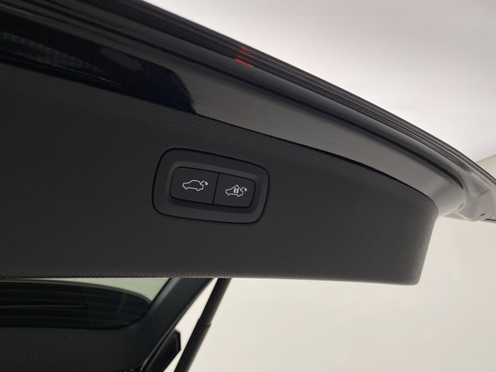 Volvo XC90 T8 AWD RECHARGE DARK PLUS 7m