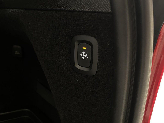 Volvo XC90 B5 AWD INSCRIPTION REZERVACE
