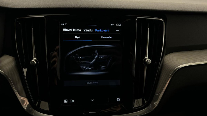 Volvo V60 CROSS COUNTRY REZERVACE