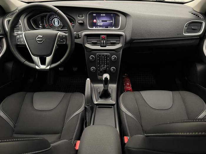 Volvo V40 D2 BLACK EDITION 2.0 d Edition