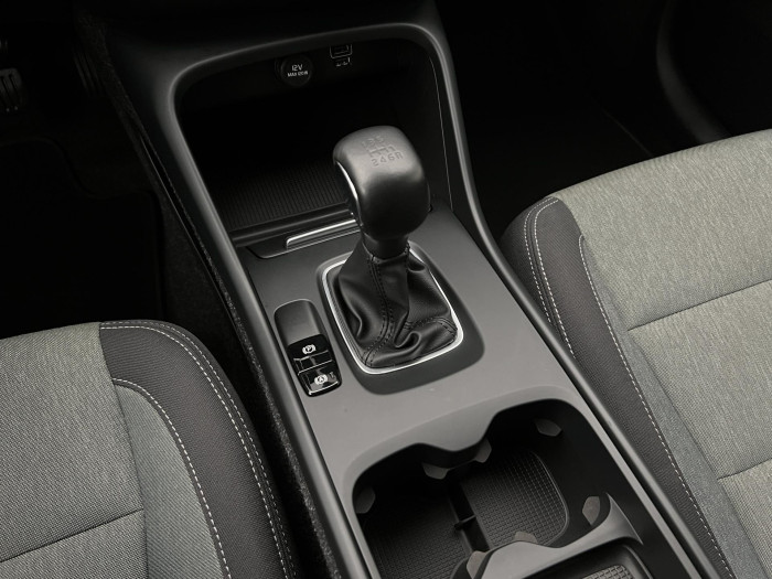 Volvo XC40 T2 MOMENTUM 1.maj. 1.5 Momentum