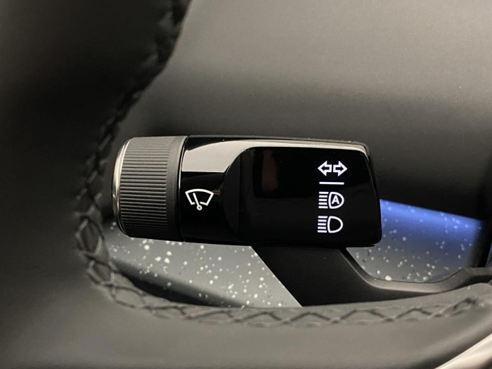 Volvo EX30 PURE ELECTRIC TWIN AWD ULTRA