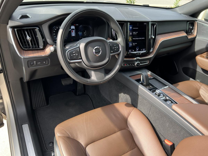 Volvo XC60 T6 AWD RECHARGE INSCRIPTION