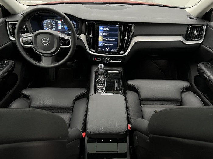 Volvo V60 T8 AWD RECHARGE INSCRIPTION
