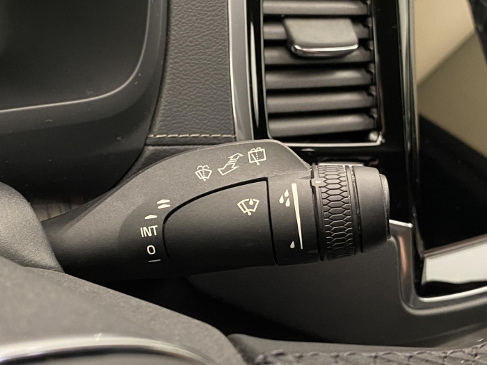 Volvo XC90 B5 AWD PLUS DARK AUT CZ 7míst