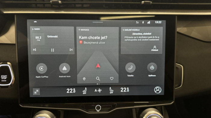 Lynk & Co 01 PHEV DCT AUT 1.maj. REZERVACE