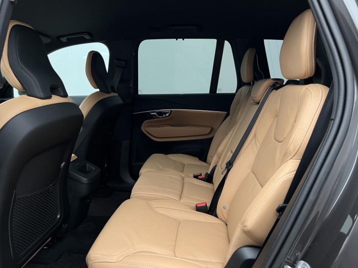 Volvo XC90 B5 AWD AUT BRIGHT PLUS 7-míst