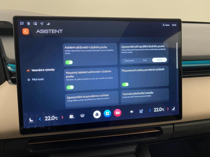 Lynk & Co 08 MORE PHEV