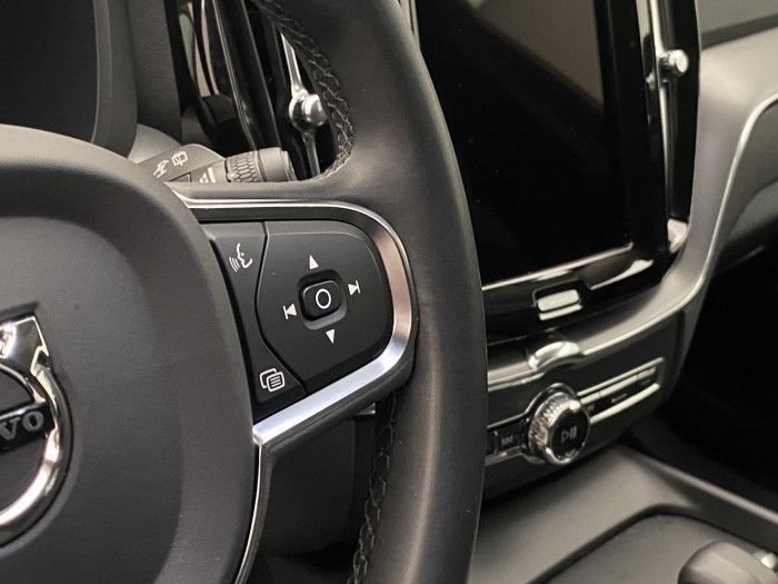 Volvo XC60 B4 AWD CORE AUT CZ