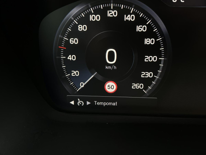 Volvo XC40 D4 AWD MOMENTUM Aut 1.maj. 2.0 d Momentum