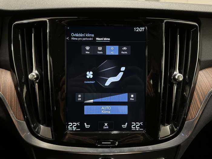 Volvo V60 D3 MOMENTUM REZERVACE 2.0 d Momentum