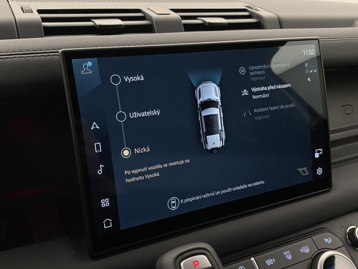 Land Rover Defender D250 X-DYNAMIC SE REZERVACE 3.0 d Dynamic SE