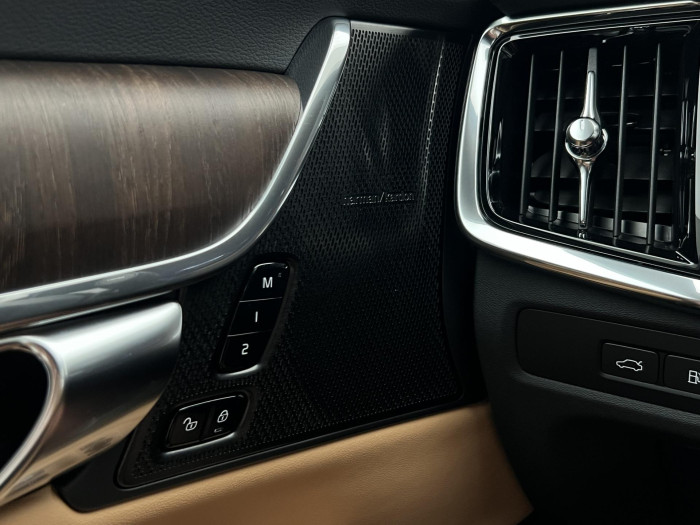Volvo V90 T6 AWD RECHARGE PLUS DARK AUT