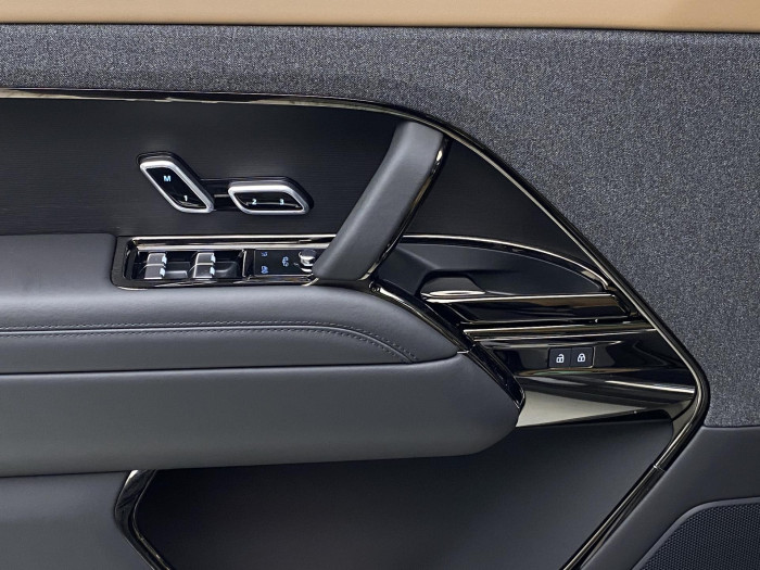 Land Rover Range Rover Sport P550e AUTOBIOGRAPHY AWD AUT