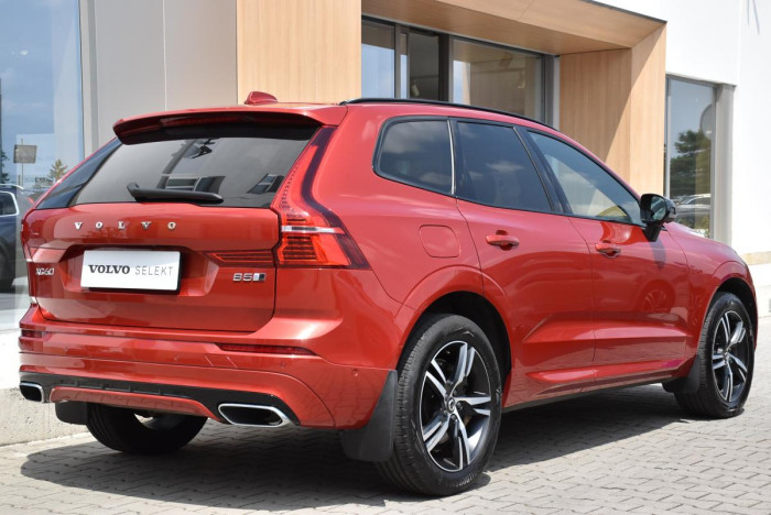 Volvo XC60 B5 AWD R-Design AUT 1.maj.