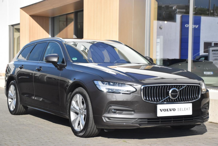 Volvo V90 B4 MOMENTUM PRO REZERVACE 2.0 Momentum