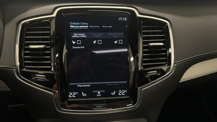 Volvo XC90 T8 AWD R-DESIGN REZERVACE